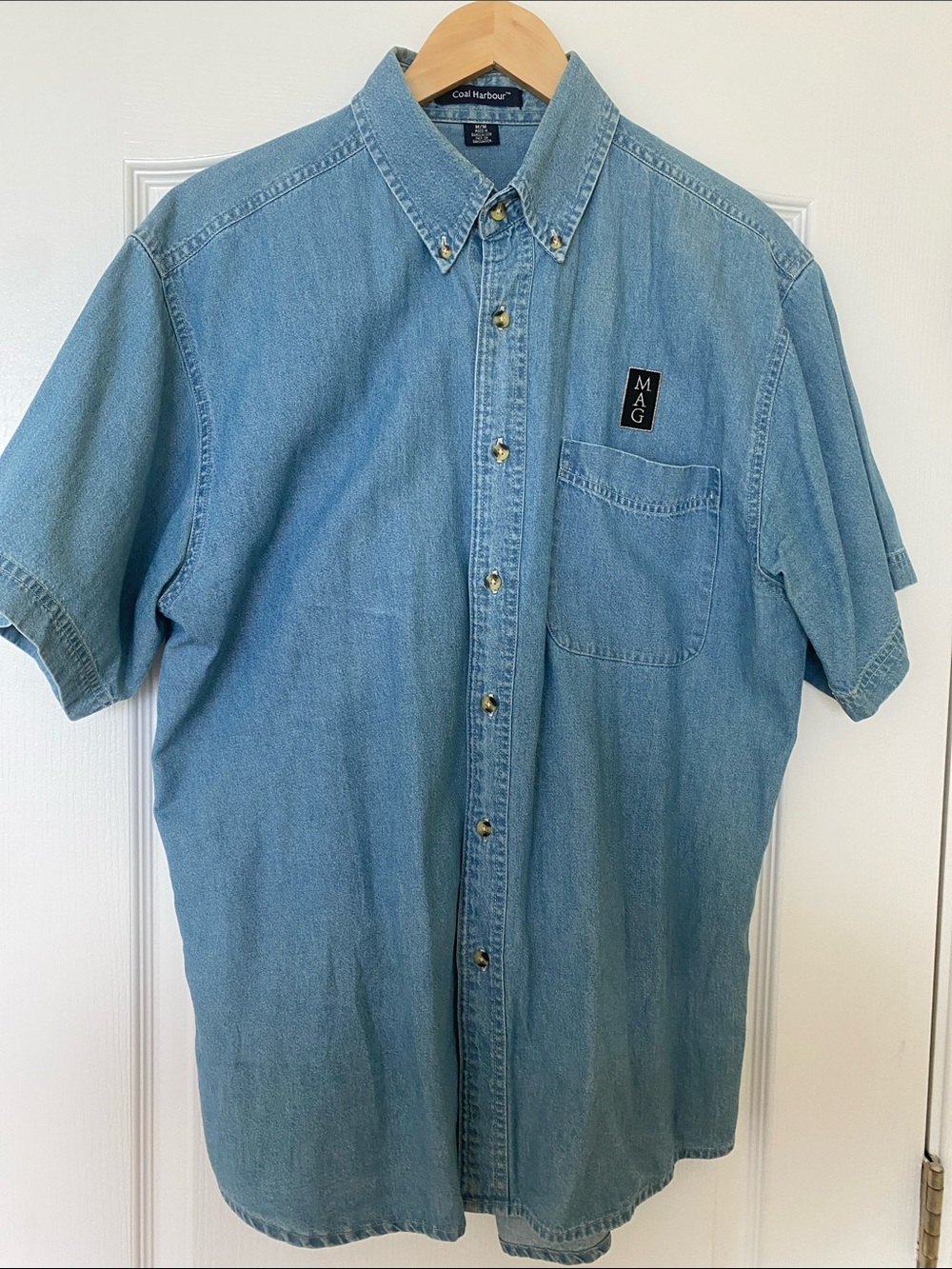 Casual Light Blue Denim Button-Up Shirt by